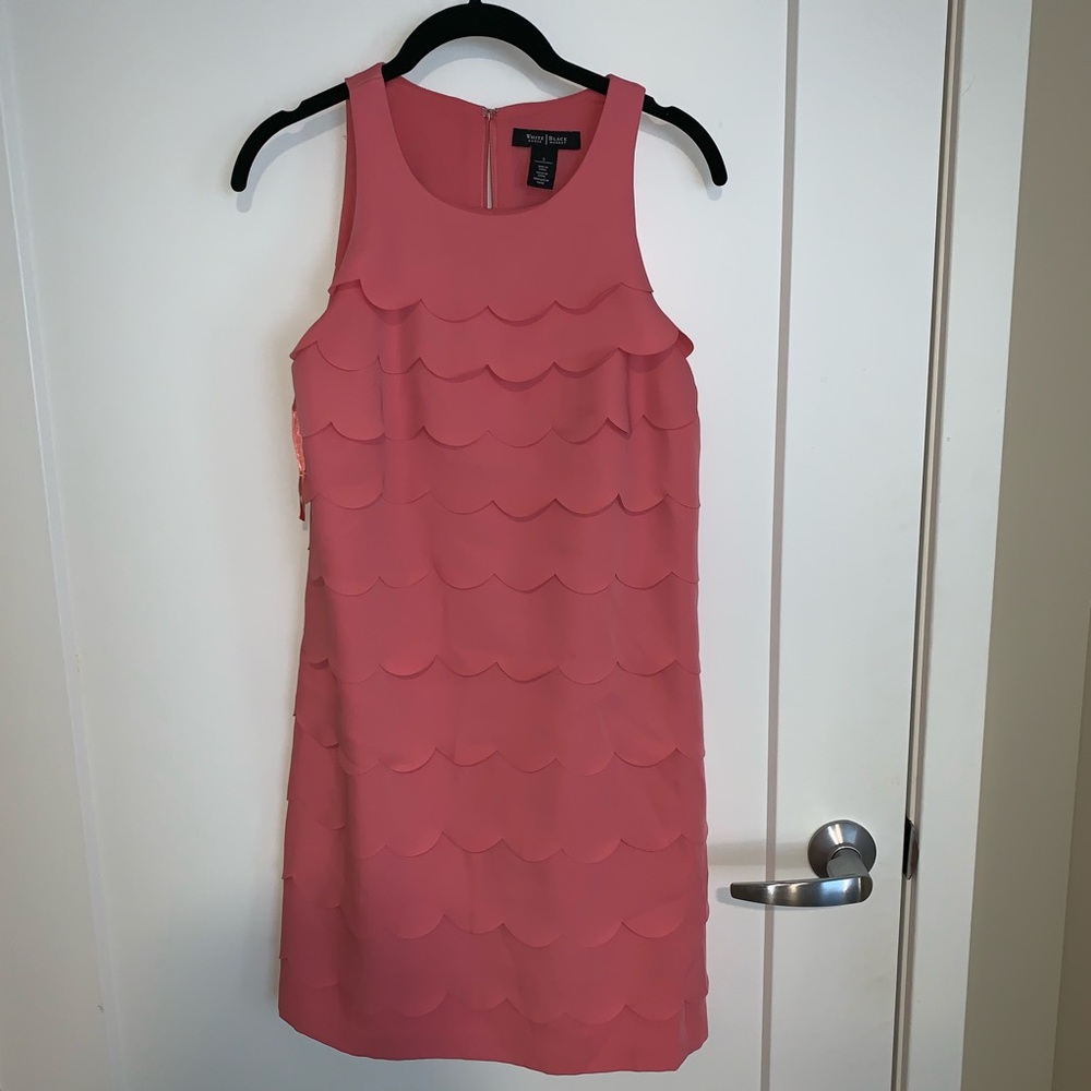 Sleeveless sheath dress